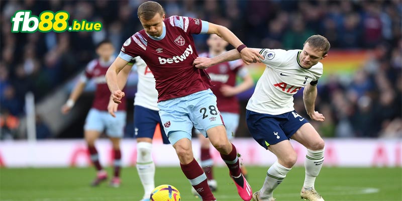 Soi Kèo Tottenham vs West Ham Ngày 19/10/2024